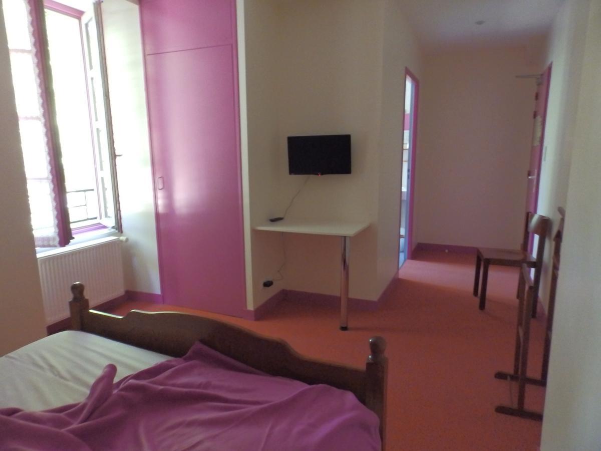 Hotel La Fontaine Aux Loups Saint-Sulpice-le-Dunois Exteriér fotografie