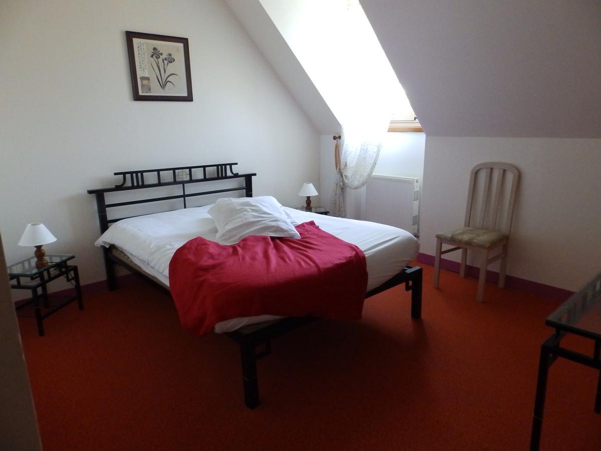 Hotel La Fontaine Aux Loups Saint-Sulpice-le-Dunois Exteriér fotografie