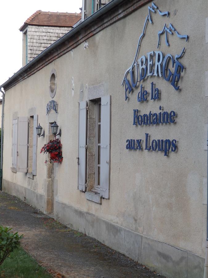 Hotel La Fontaine Aux Loups Saint-Sulpice-le-Dunois Exteriér fotografie